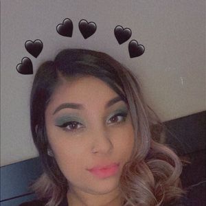 Meet your Posher, Gabriella